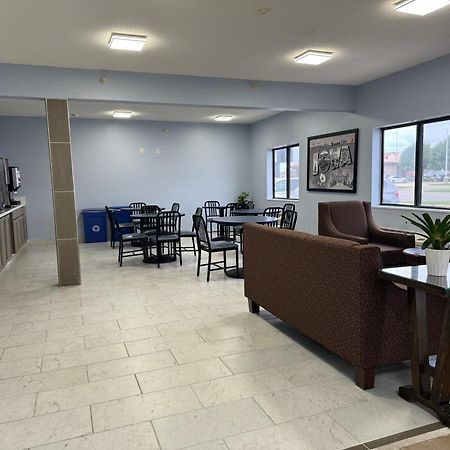 Super 8 By Wyndham Mason City Zewnętrze zdjęcie