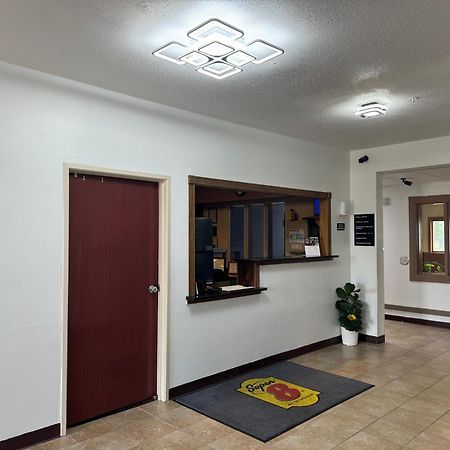 Super 8 By Wyndham Mason City Zewnętrze zdjęcie
