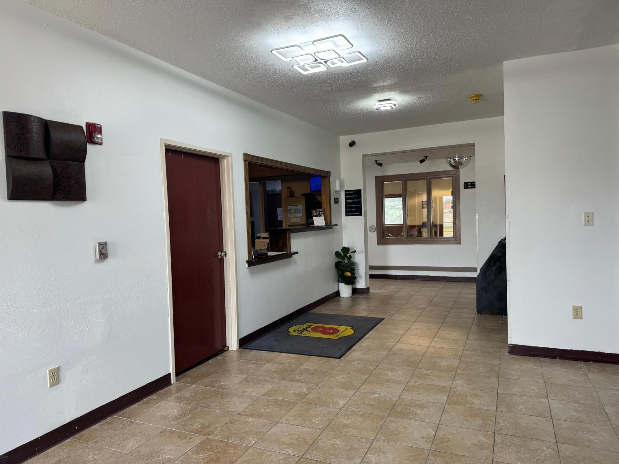 Super 8 By Wyndham Mason City Zewnętrze zdjęcie